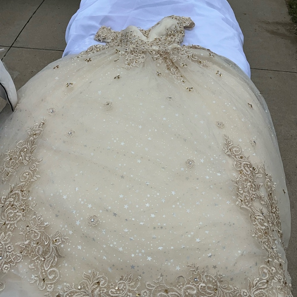 Gold dress with sparkling stars Size Small